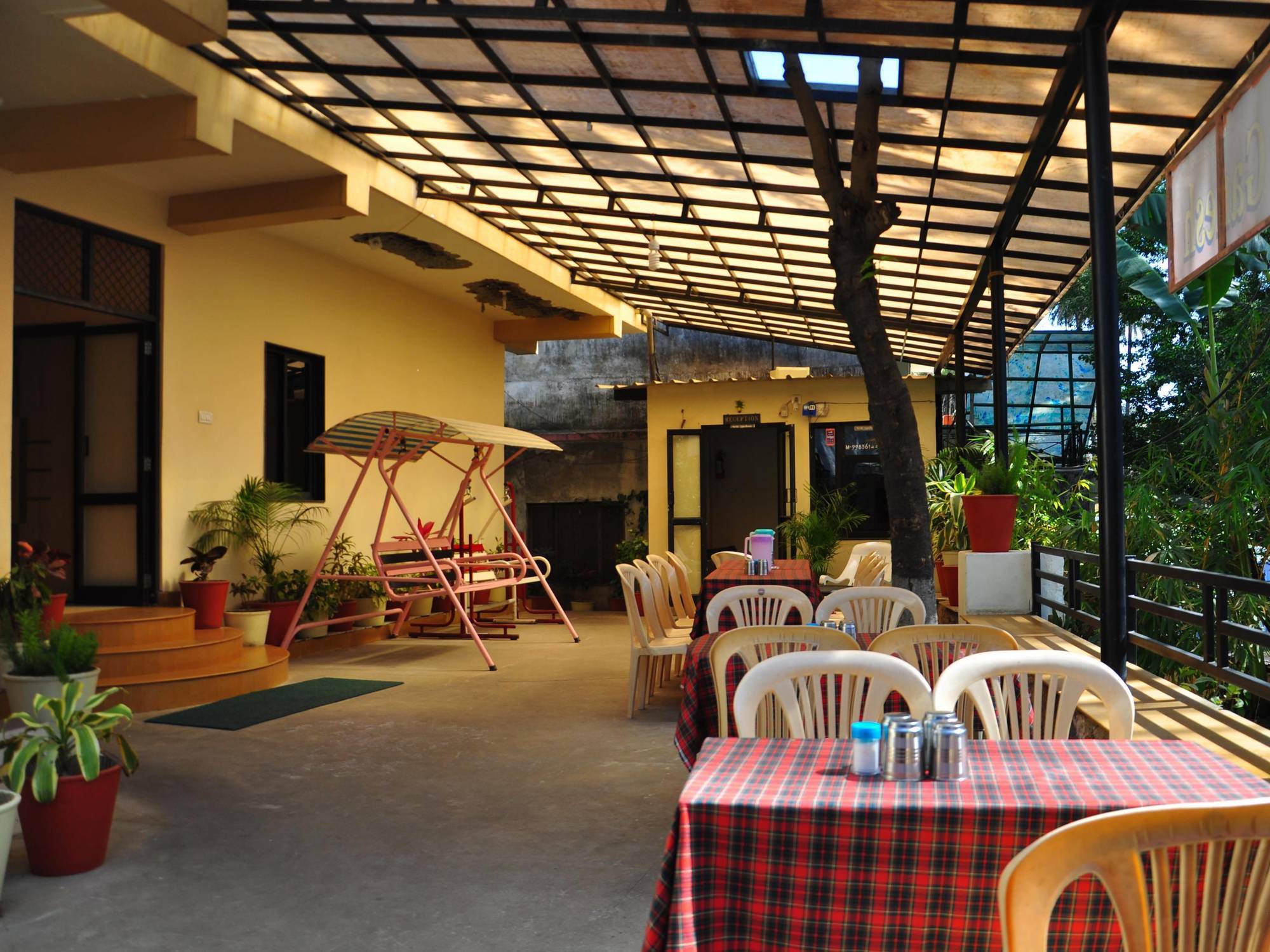 Hotel Oasis Mount Abu Bagian luar foto